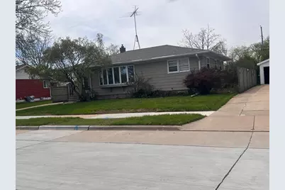 219 Lark Street, Oshkosh, WI 54902 - Photo 2