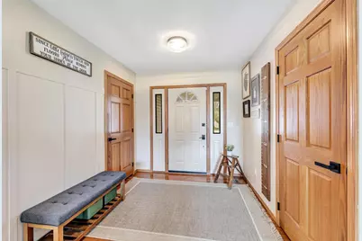 240 Alison Court, Wrightstown, WI 54180 - Photo 2