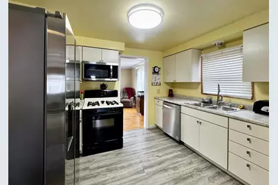 959 Waverly Place, Green Bay, WI 54304 - Photo 16