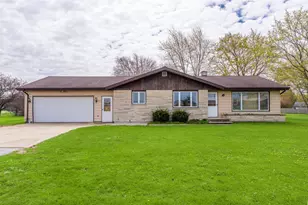 443 Main St, Chilton, WI 53014 - Photo 1
