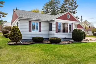 316 Stevens St, Shawano, WI 54166 - Photo 2