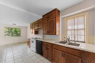 1260 Shawano Ave, Green Bay, WI 54303 - Photo 8