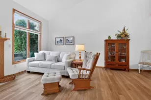 830 E River Dr, De Pere, WI 54115 - Photo 6