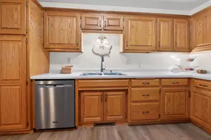 830 E River Dr, De Pere, WI 54115 - Photo 10