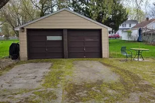 741 S Irwin Ave, Green Bay, WI 54301 - Photo 38