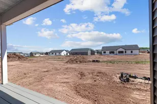N9266 Homestead Ln, Appleton, WI 54915 - Photo 10