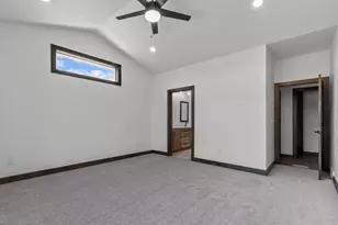 N9266 Homestead Ln, Appleton, WI 54915 - Photo 14