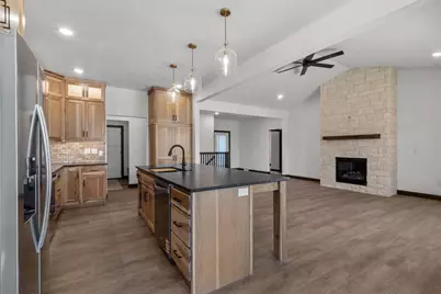 N9266 Homestead Lane, Appleton, WI 54915 - Photo 6
