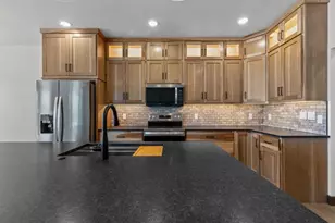 N9266 Homestead Ln, Appleton, WI 54915 - Photo 4