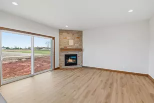 1825 Servant Way, Green Bay, WI 54311 - Photo 14