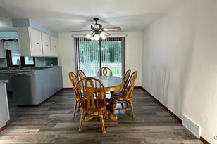 1760 Oakdale Ave, Green Bay, WI 54302 - Photo 10