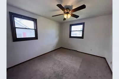 1760 Oakdale Avenue, Green Bay, WI 54302 - Photo 10