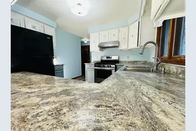 1760 Oakdale Avenue, Green Bay, WI 54302 - Photo 12