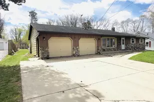 1760 Oakdale Ave, Green Bay, WI 54302 - Photo 2