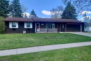 382 9th St, De Pere, WI 54115 - Photo 2