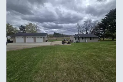 E6565 Progress Road, Manawa, WI 54949 - Photo 2