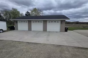 E6565 Progress Rd, Manawa, WI 54949 - Photo 4