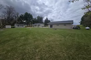 E6565 Progress Rd, Manawa, WI 54949 - Photo 6
