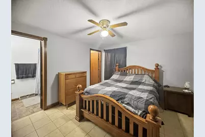 2360 Lincoln Street, Marinette, WI 54143 - Photo 20