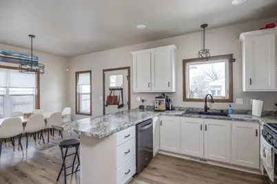 1255 Cherry Street, Green Bay, WI 54301 - Photo 4