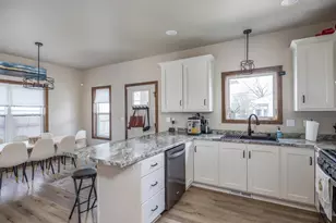 1255 Cherry St, Green Bay, WI 54301 - Photo 4