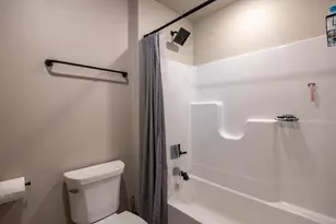 1255 Cherry St, Green Bay, WI 54301 - Photo 12