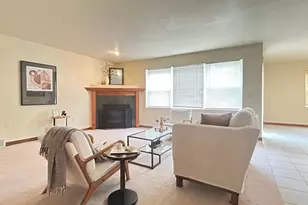 713 Edge Point Ct, De Pere, WI 54115 - Photo 6