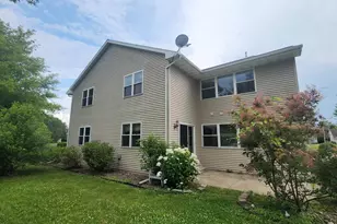 713 Edge Point Ct, De Pere, WI 54115 - Photo 4