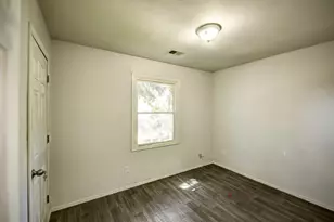544 Grand St, Oshkosh, WI 54901 - Photo 20