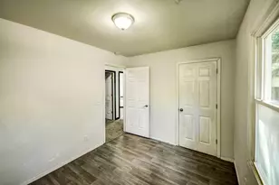 544 Grand St, Oshkosh, WI 54901 - Photo 22