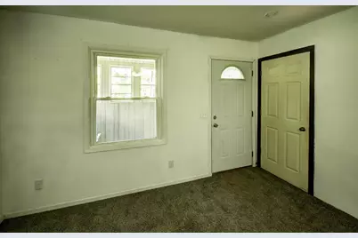 544 Grand Street, Oshkosh, WI 54901 - Photo 4