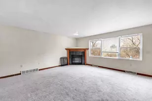 713 Edge Point Ct, De Pere, WI 54115 - Photo 4