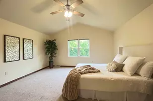 713 Edge Point Ct, De Pere, WI 54115 - Photo 16