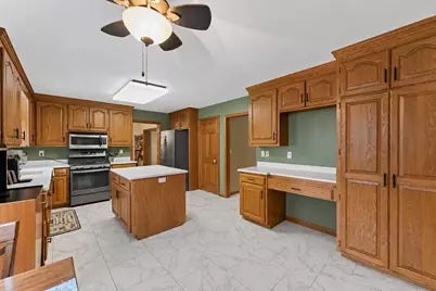 2655 Indian Hill Drive, Green Bay, WI 54313 - Photo 10