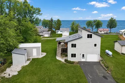 10890 N Bayshore Road, Brussels, WI 54204 - Photo 1