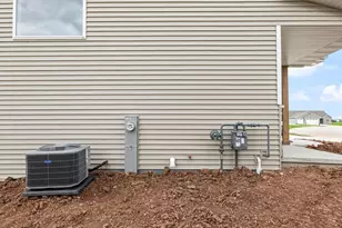 N8744 Connor Cir, Menasha, WI 54952 - Photo 60