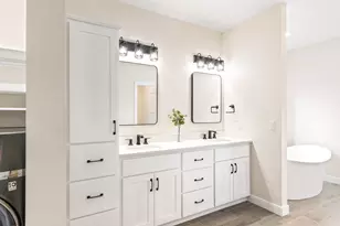 N8744 Connor Cir, Menasha, WI 54952 - Photo 20