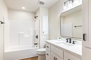 N8744 Connor Cir, Menasha, WI 54952 - Photo 28