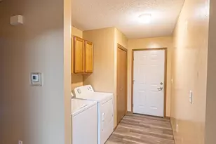 214 Mirro Dr, Gillett, WI 54124 - Photo 10