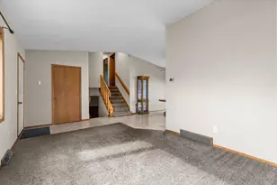 1709 Lake Breeze Rd, Oshkosh, WI 54904 - Photo 6