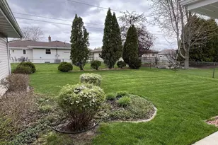 512 Jeffery St, Combined Locks, WI 54113 - Photo 16