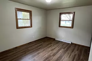 512 Jeffery St, Combined Locks, WI 54113 - Photo 10