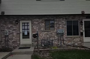 890 Bishop Ct, Fond du Lac, WI 54935 - Photo 1