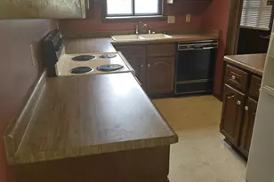 890 Bishop Ct, Fond du Lac, WI 54935 - Photo 4