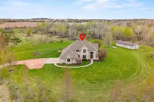 W7828 Hillview Rd, Hortonville, WI 54944 - Photo 2