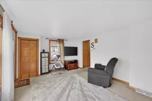 517 Abrams St, Green Bay, WI 54302 - Photo 6