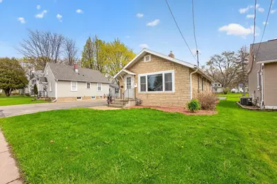 517 Abrams Street, Green Bay, WI 54302 - Photo 2