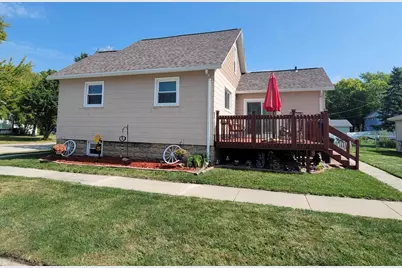 388 Portage Street, Fond du Lac, WI 54935 - Photo 4