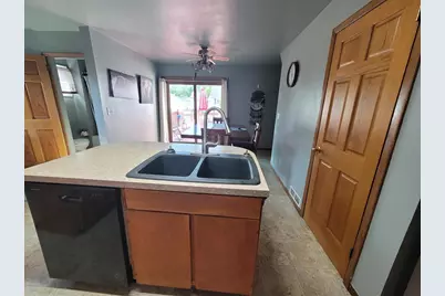388 Portage Street, Fond du Lac, WI 54935 - Photo 6