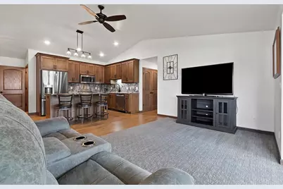 1642 Balsam Court, Shawano, WI 54166 - Photo 8